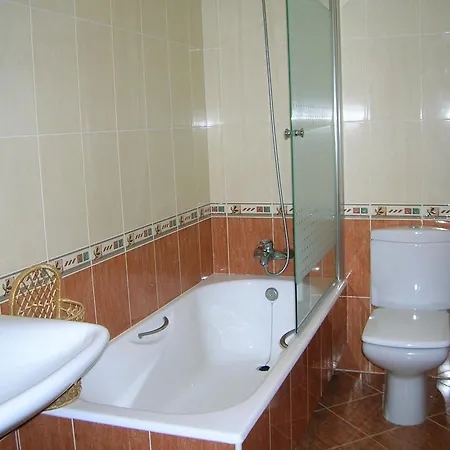 La Casa De بيت للعطل Rasines